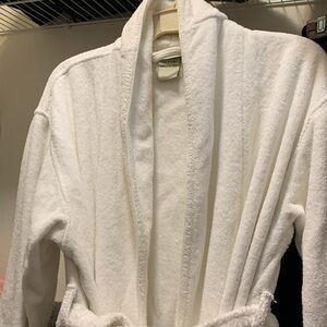 Pottery barn Turkish 100% cotton robe. Size medium.